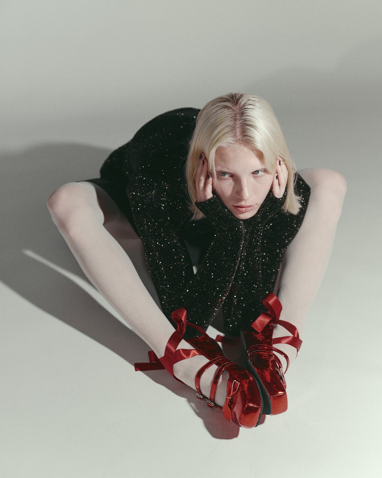 Giselle Flat Mirror Red – AKIKOAOKI(アキコアオキ)公式オンラインストア